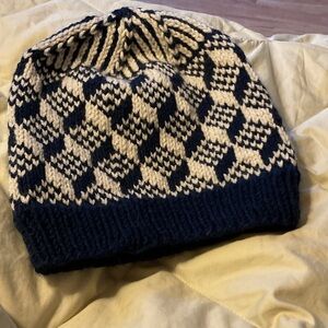 New Hand Knit blue/ cream hat